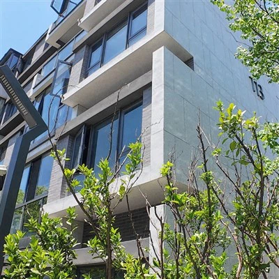 Dalle flexible en granit pour revêtement mural extérieur