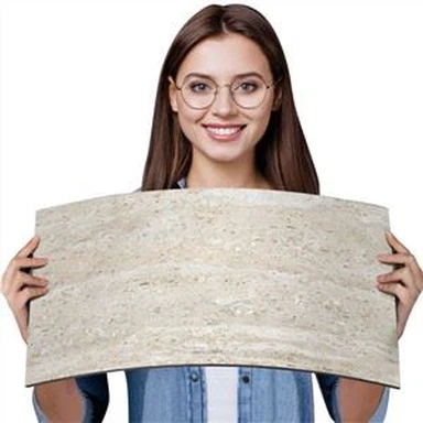 Feuille de carreaux de travertin en céramique flexible MCM fabriquée à partir d'argile modifiée Nouvelle matière première Carreaux de façade faciles à couper ignifuges